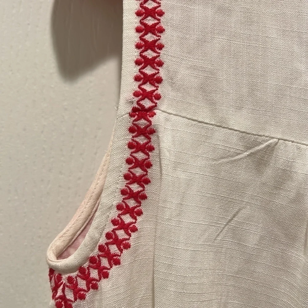 Miami White Dress With Dark Pink Embroidery  mini  Womens Size XS  Sleev… - Picture 3 of 8